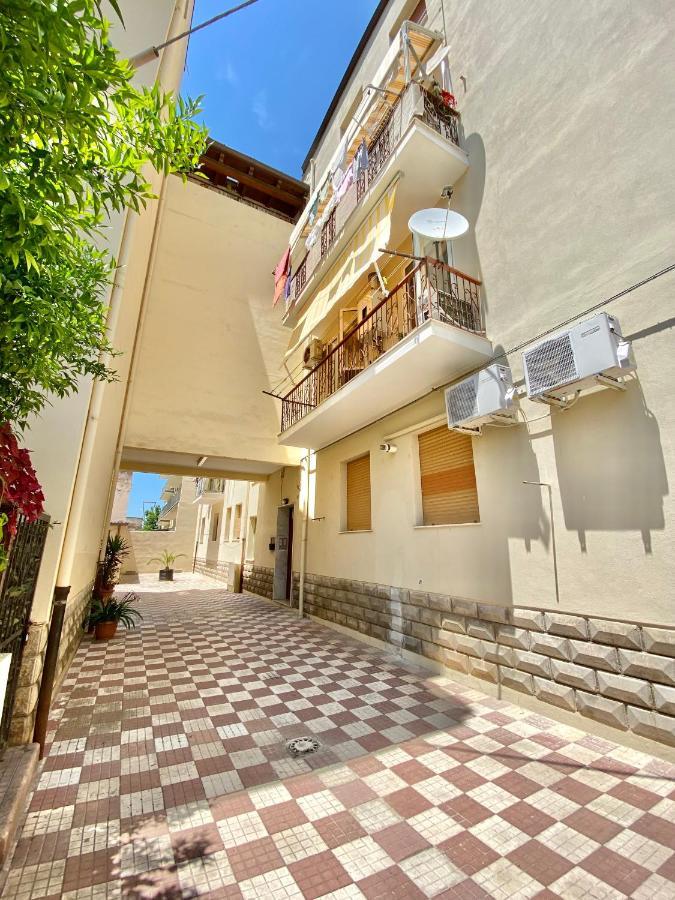 Residenza Le Quattro Palme Apartment อาลเกโร ภายนอก รูปภาพ